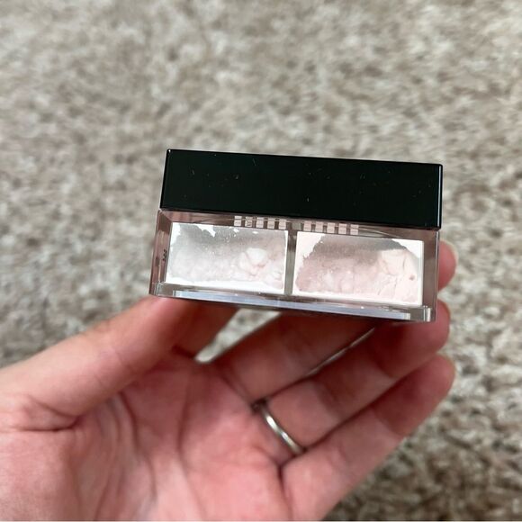 Givenchy Prisme Libre Powder - Shade 3 Voile Rose - Picture 3 of 6